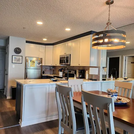 Hidden Harbour 2Br 2Ba - Bayside Condo With Pool, Steps To Sand And Northside Park!